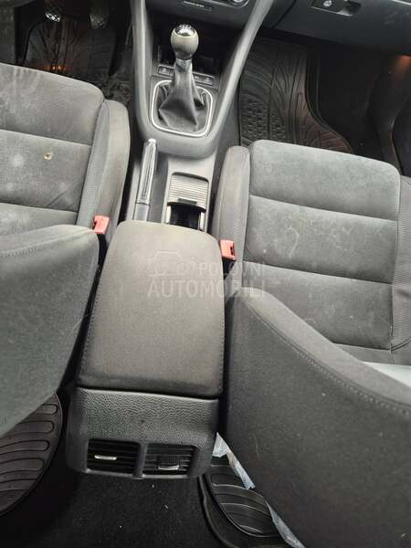 Sedista Golf 6 karavan