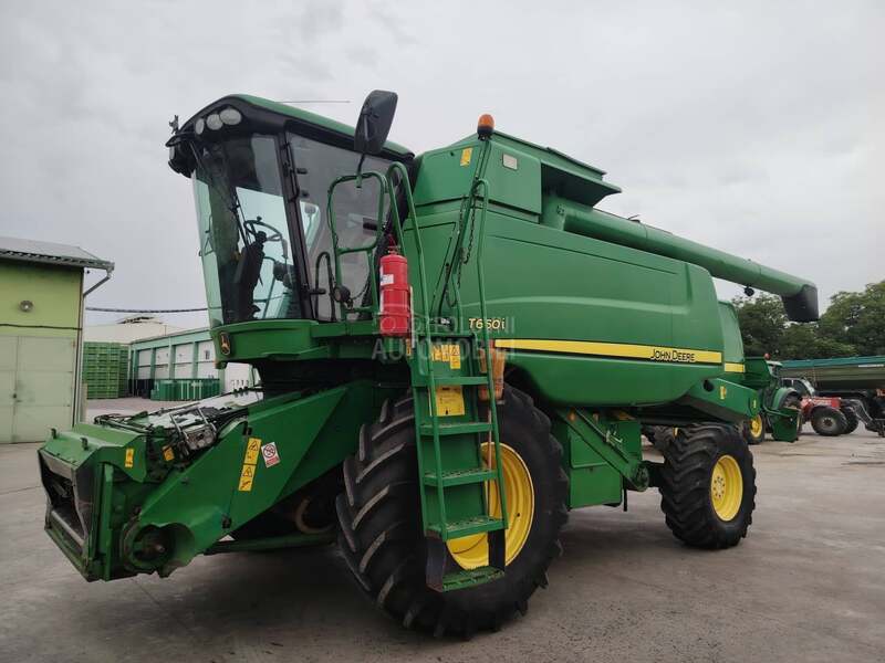John Deere T660i