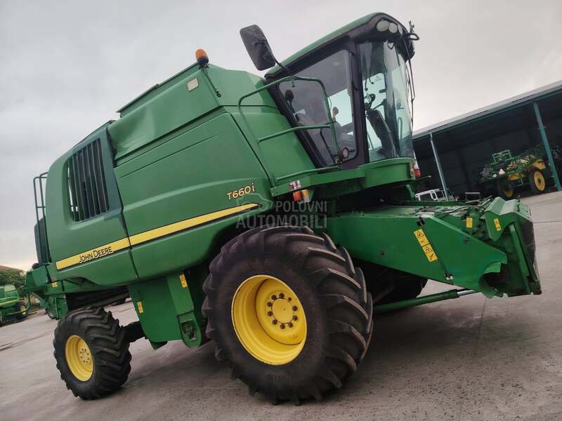 John Deere T660i