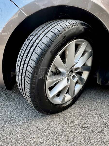 Škoda Superb 2.0 TDI Novo