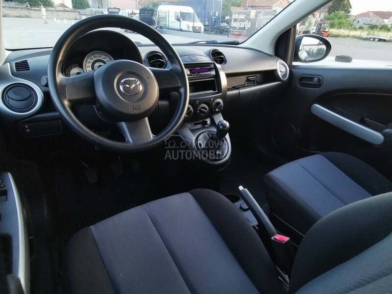 Mazda 2 1.3b./NEMICA/NOVA