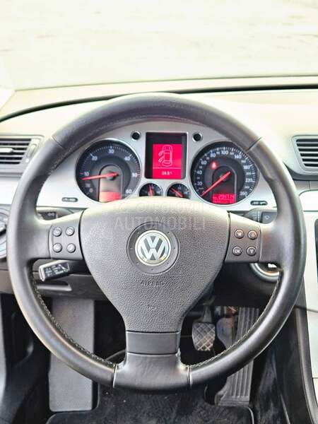 Volkswagen Passat B6 2.0 TDI...