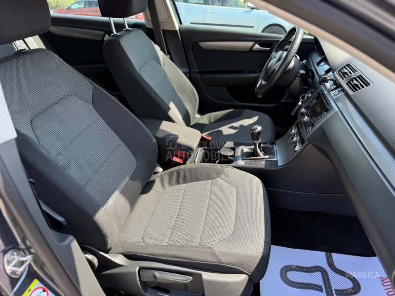 Volkswagen Passat B7 2.0D BAS-D0BAR