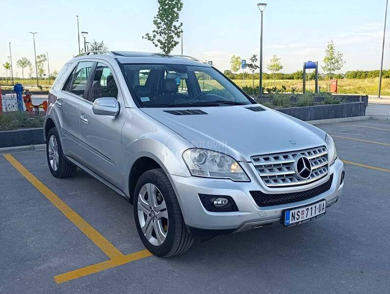 Mercedes Benz ML 320 