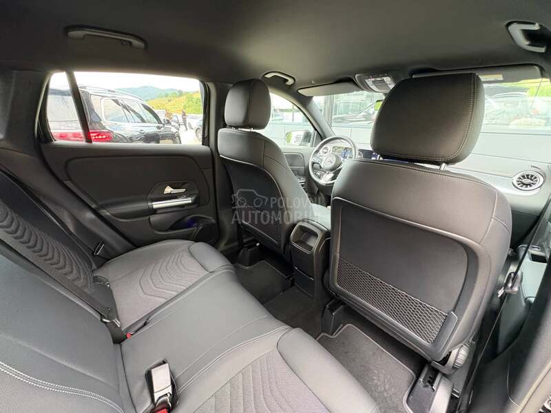 Mercedes Benz GLA 180 