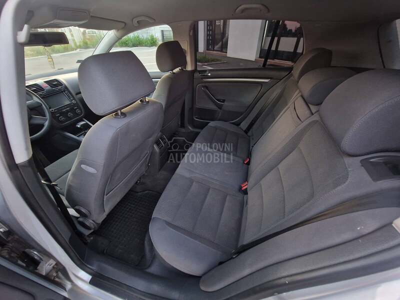 Volkswagen Golf 5 OČUVAN