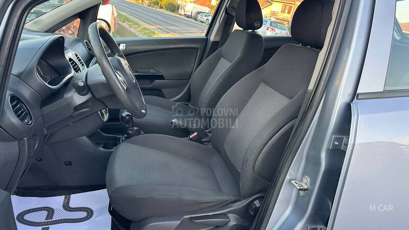 Opel Corsa D O D L I Č N A