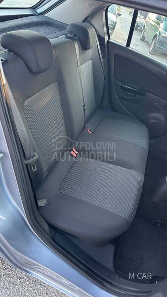 Opel Corsa D O D L I Č N A