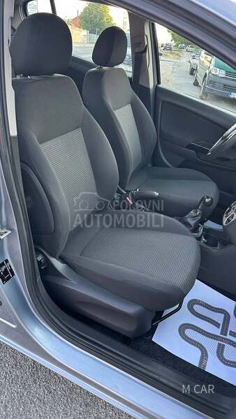 Opel Corsa D O D L I Č N A