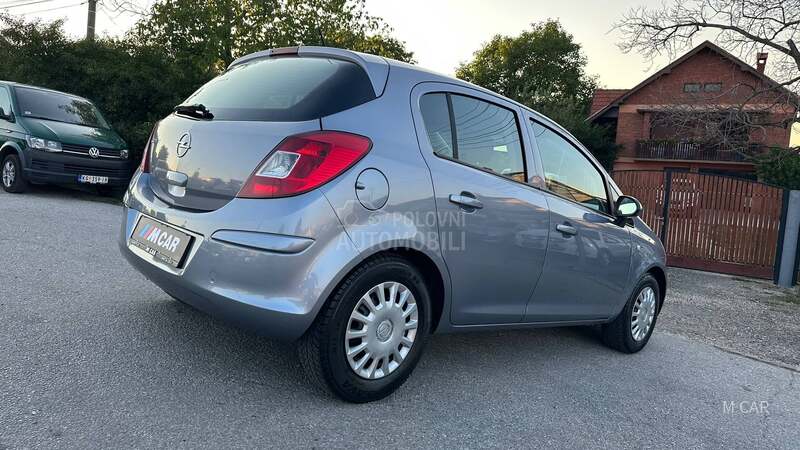 Opel Corsa D O D L I Č N A