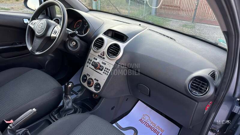 Opel Corsa D O D L I Č N A