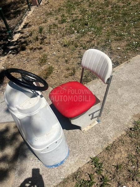 volan i stolica za camac