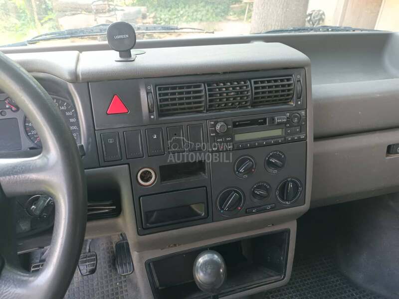 Volkswagen Transporter T4 2.5 TDI