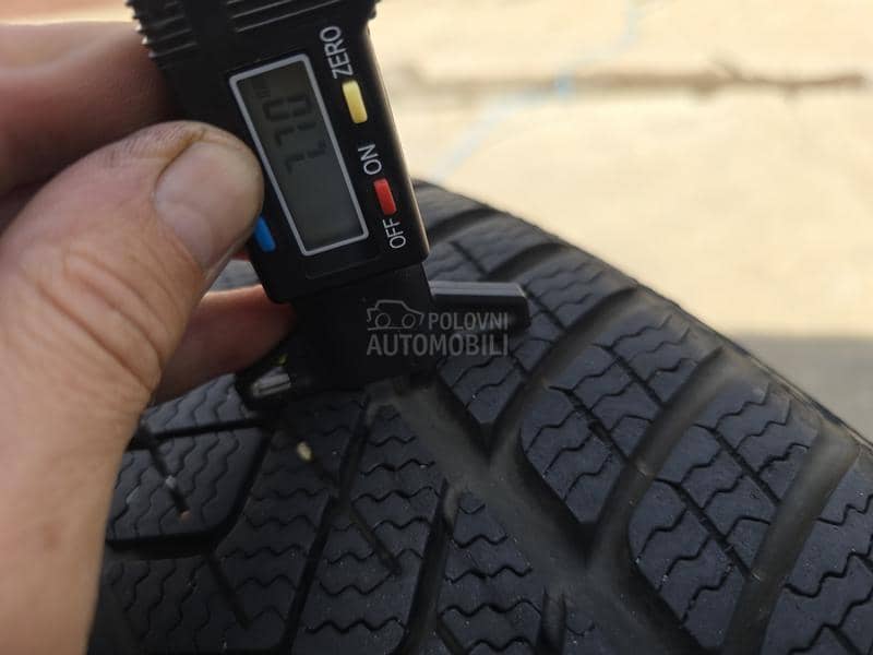 Pirelli 225/55 R17 Zimska