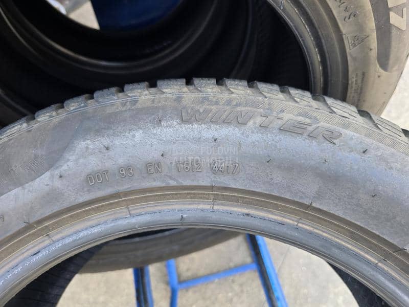 Pirelli 225/55 R17 Zimska
