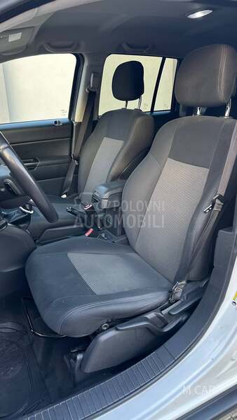 Jeep Compass S P O R T 4x4