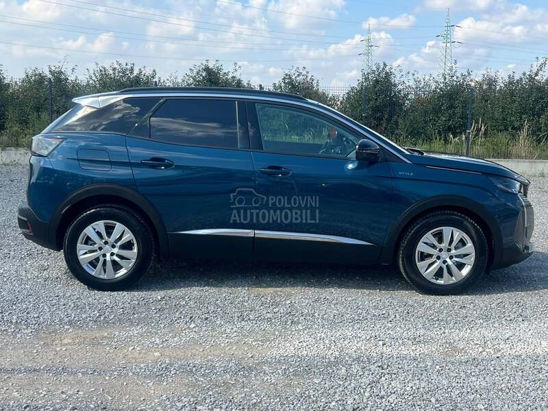 Peugeot 3008 1.2 EAT8 STYLE