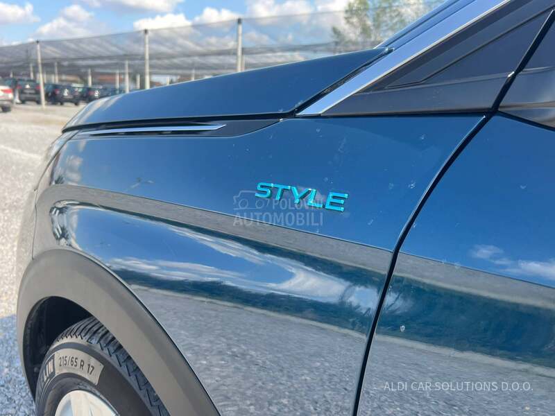 Peugeot 3008 1.2 EAT8 STYLE