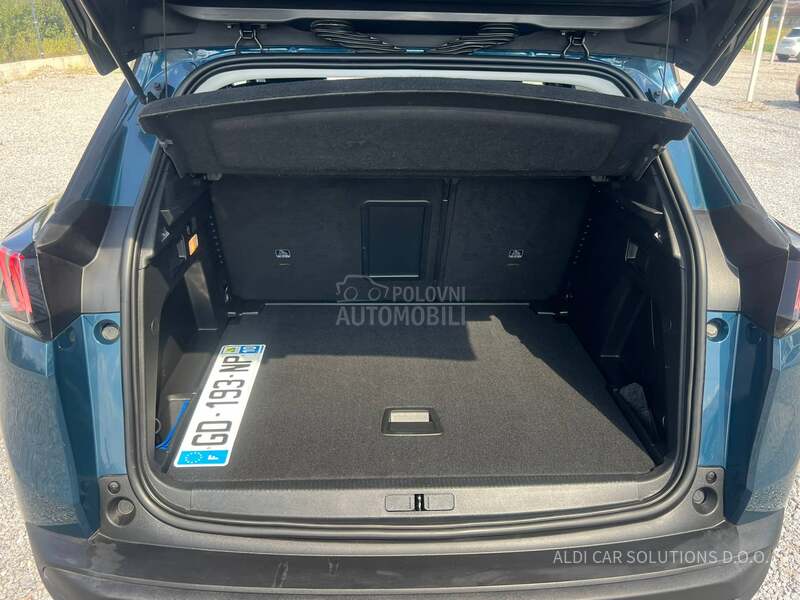 Peugeot 3008 1.2 EAT8 STYLE