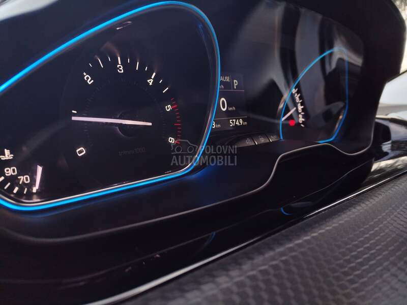 Peugeot 2008 Allure 1.5 HDI AT