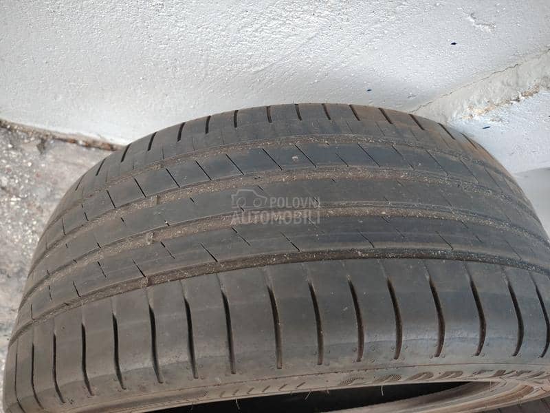 Pirelli 245/45 R18 Letnja