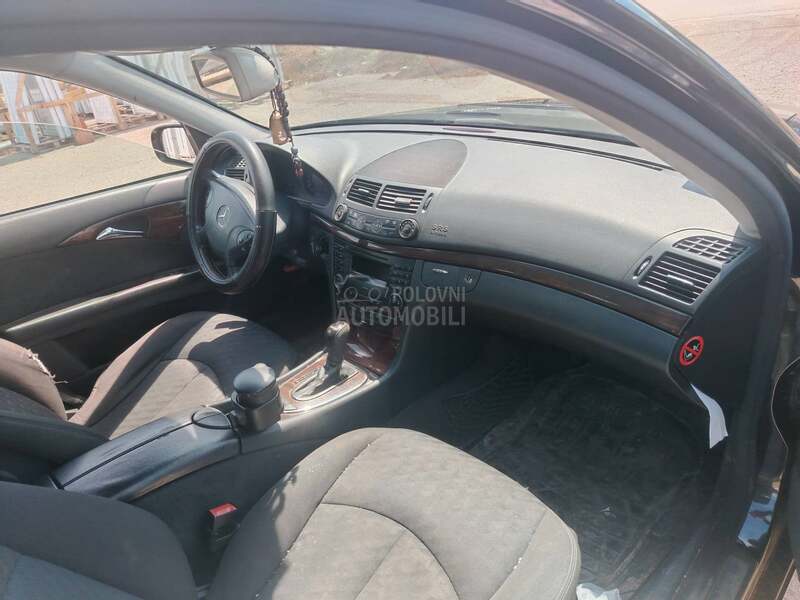 Mercedes Benz E 320 