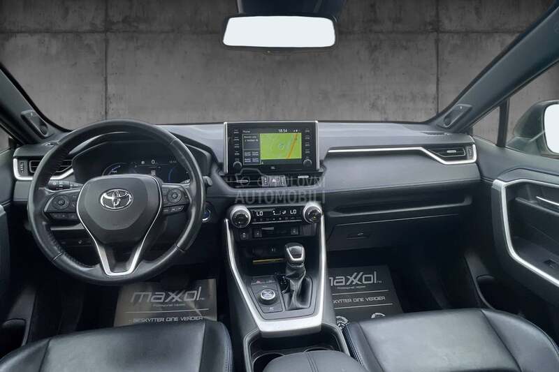 Toyota RAV 4 2.5 AWDi Style/4x4