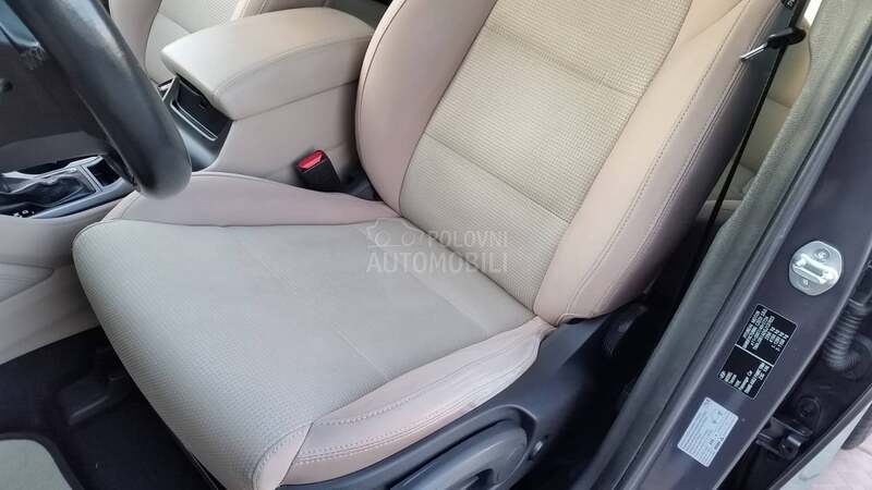 Hyundai Tucson 2.0 CRDI/4WD/AUT/T0P
