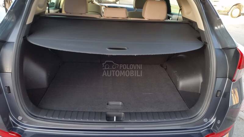 Hyundai Tucson 2.0 CRDI/4WD/AUT/T0P