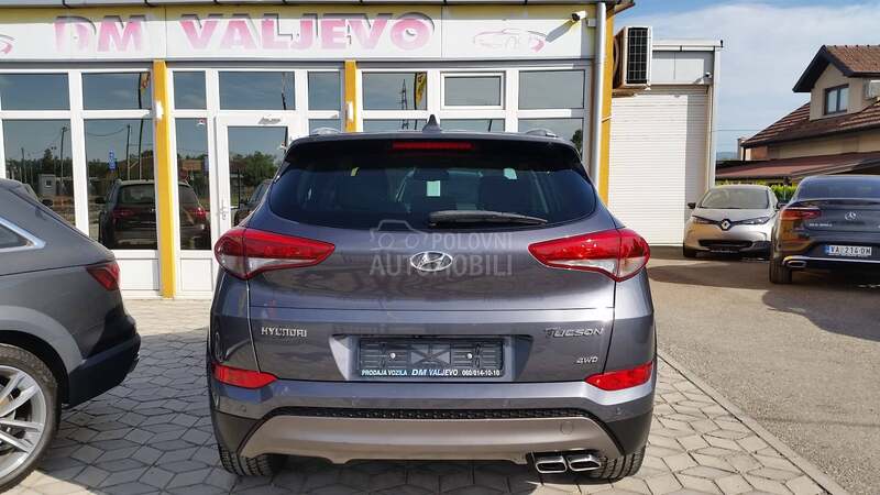 Hyundai Tucson 2.0 CRDI/4WD/AUT/T0P