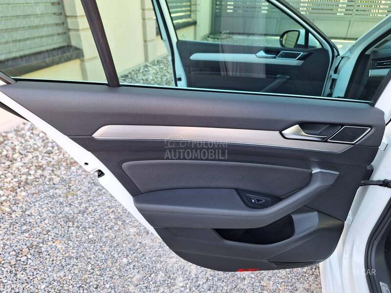 Volkswagen Passat B8 R LINE  n o v