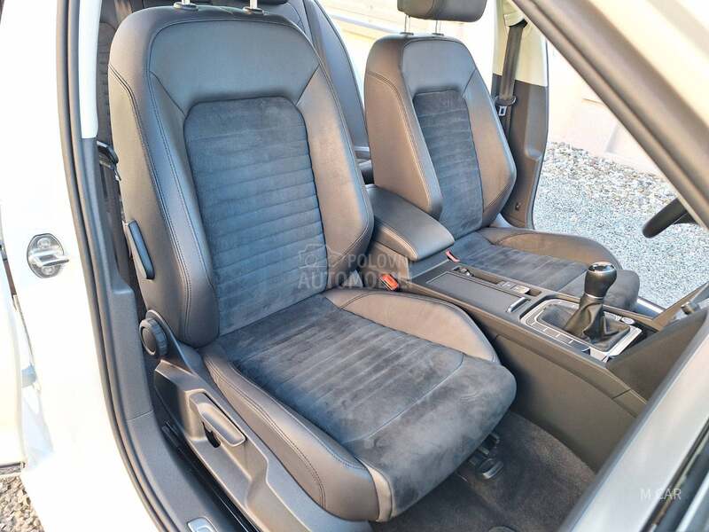 Volkswagen Passat B8 R LINE  n o v