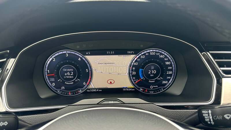 Volkswagen Passat B8 R LINE  n o v
