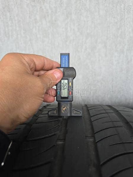 Pirelli 295/40 R22 Letnja