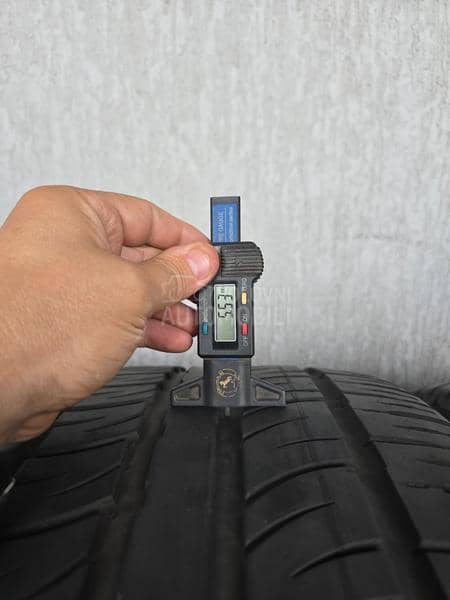 Pirelli 295/40 R22 Letnja