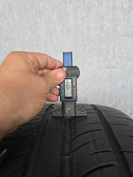 Pirelli 295/40 R22 Letnja