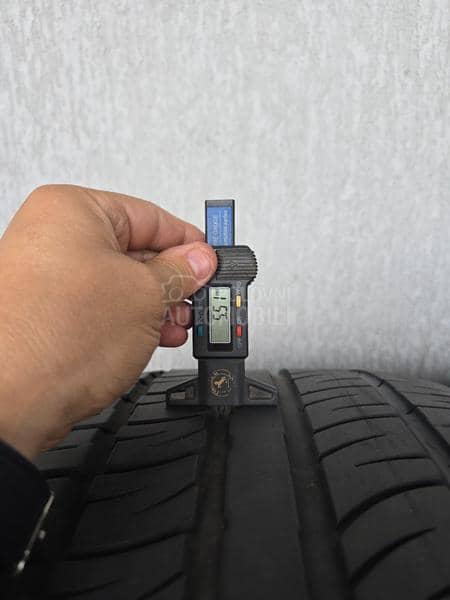 Pirelli 295/40 R22 Letnja