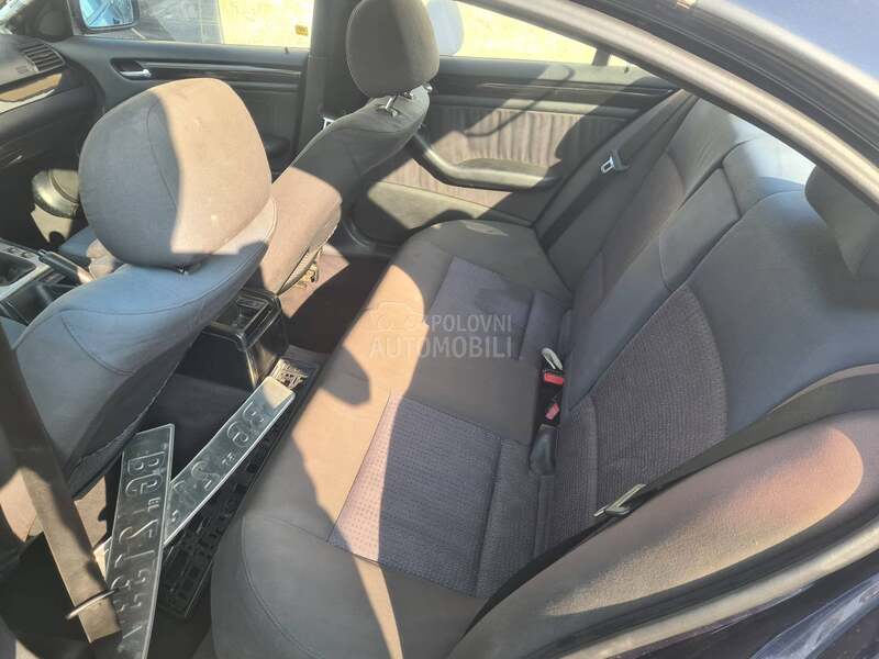 Delovi za BMW Serija 3 2003. god.