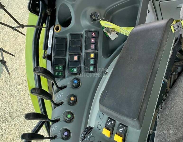 Claas ARION 640 CIS