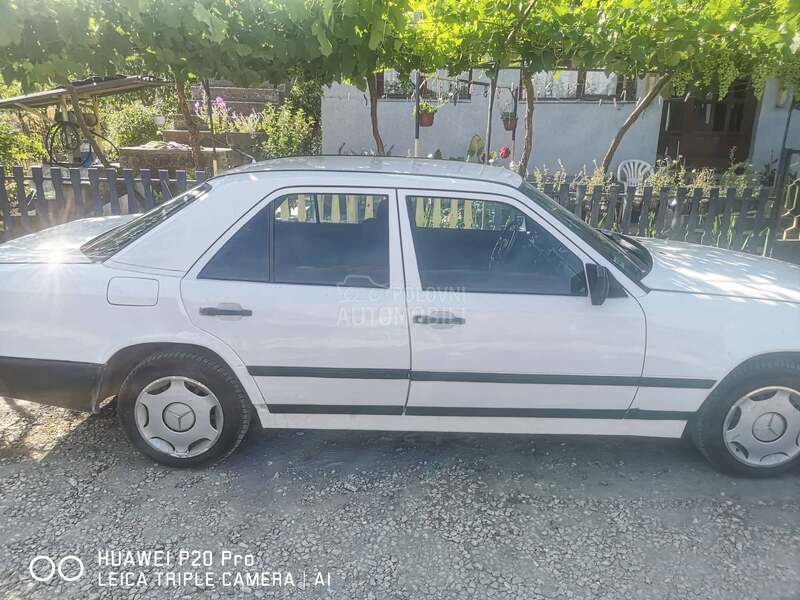 Mercedes Benz E 250 W124