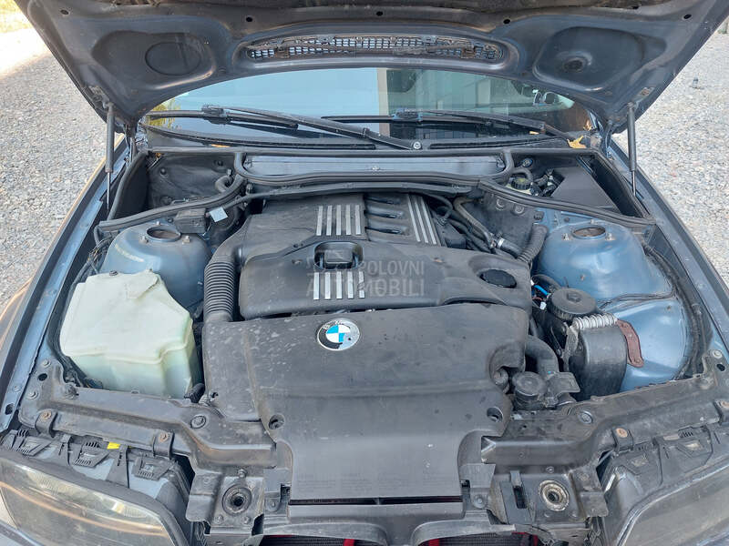 BMW 320 