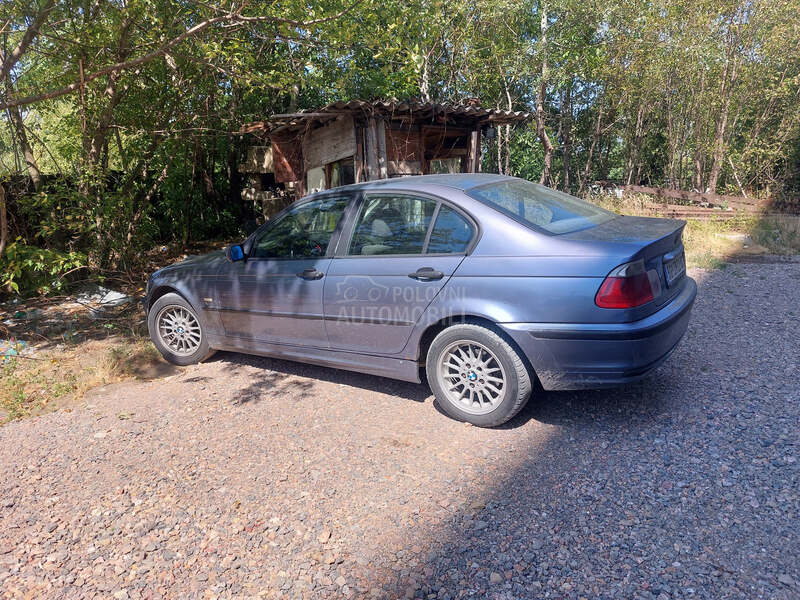 BMW 320 