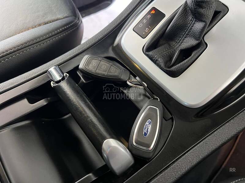 Ford S-Max 2.0TDCi TITANIUM