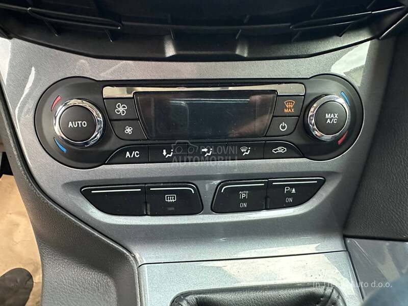 Ford Focus TITANIUM