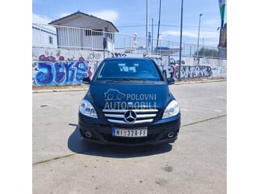 Mercedes Benz B 180 