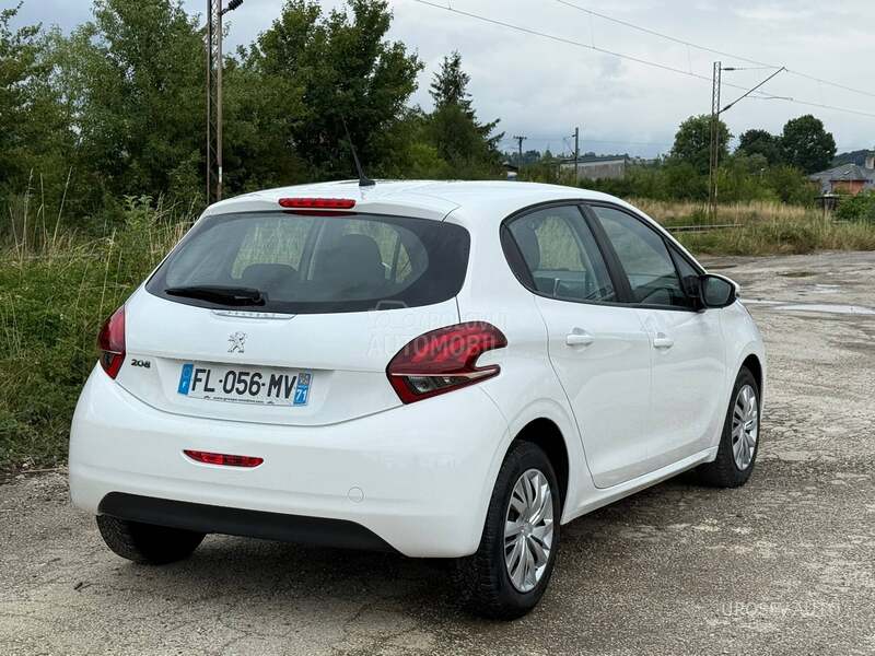 Peugeot 208 1.5 HDi 100 NAV
