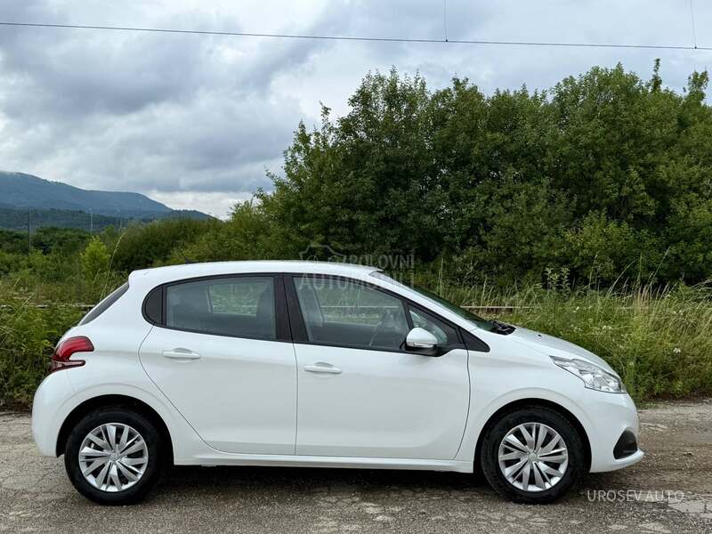 Peugeot 208 1.5 HDi 100 NAV