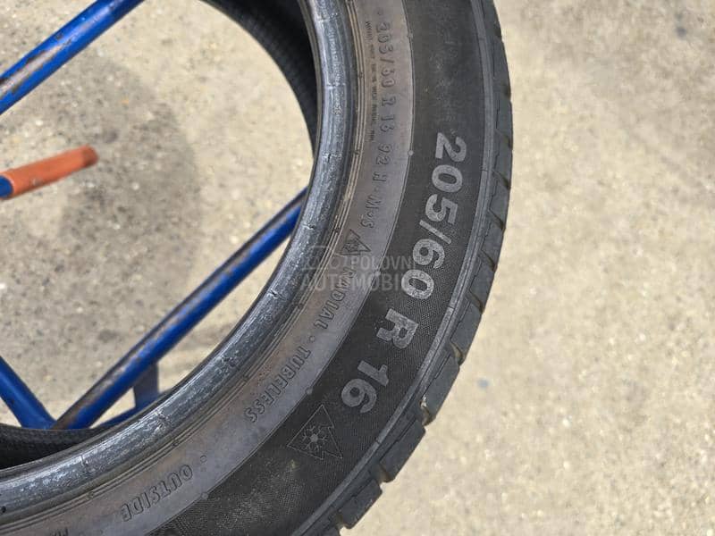 Continental 205/60 R16 Zimska