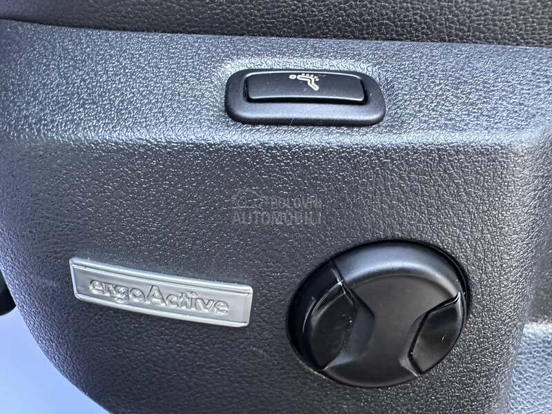 Volkswagen Golf 7 1.6TDI Rline/Pano