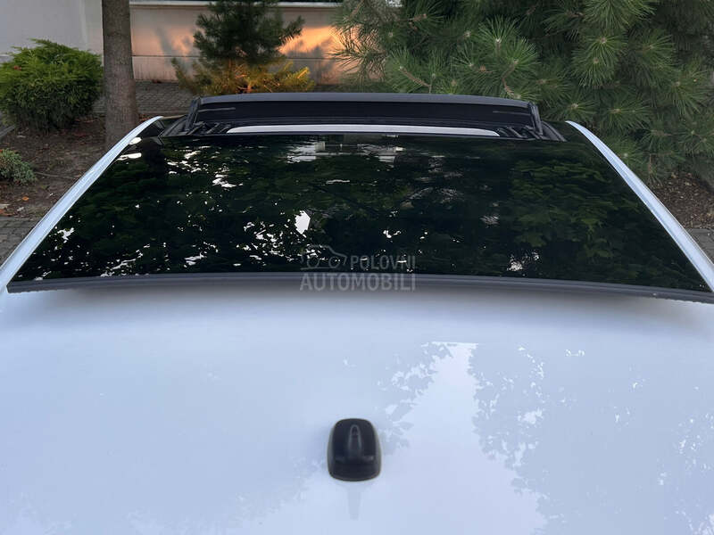 Volkswagen Golf 7 1.6TDI Rline/Pano